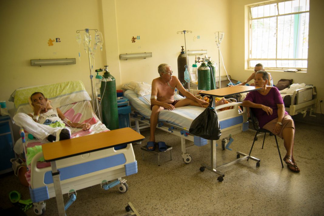 Hospital González Plaza: otra bocanada de la crisis humanitaria ... - El Carabobeño
